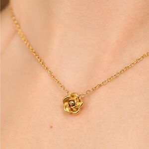 Rose Gold Floral Necklace